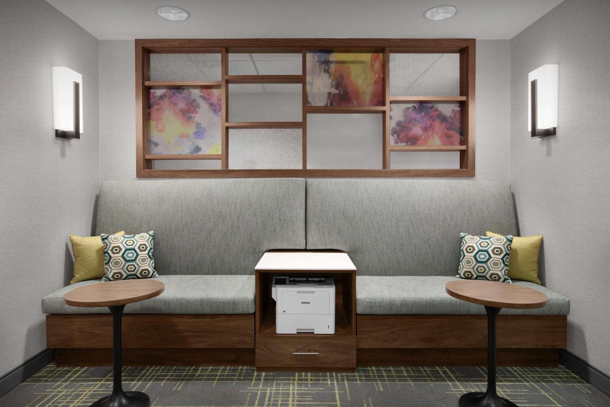 Hampton Inn Yorkville Exterior photo